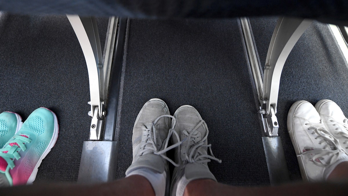 Airplane interior legroom