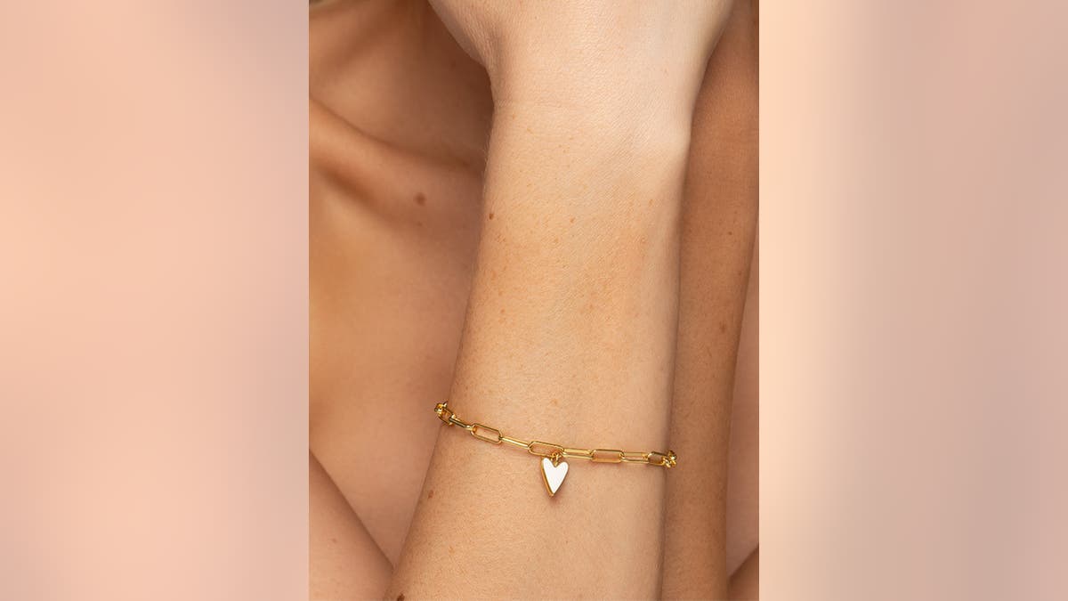 She'll love this delicate bracelet.