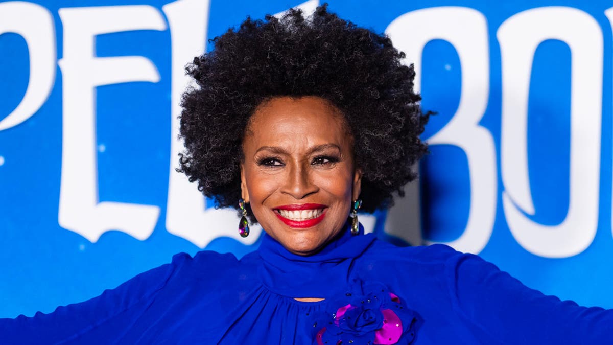 Jenifer Lewis