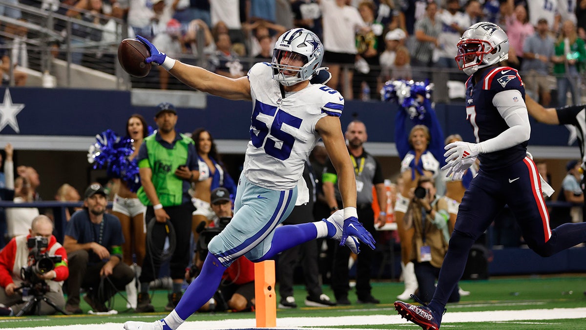 Leighton Vander Esch touchdown