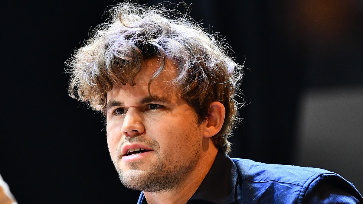 Magnus Carlsen competes