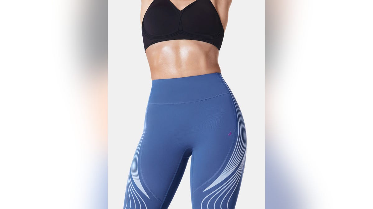 Wear this sculpting legging at the gym.