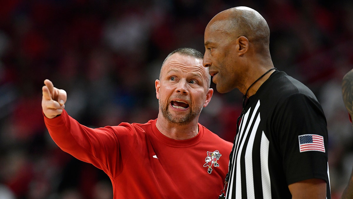 Louisville Basketball Coach Grateful For Free Sneakers, Hot Wife Amid ...