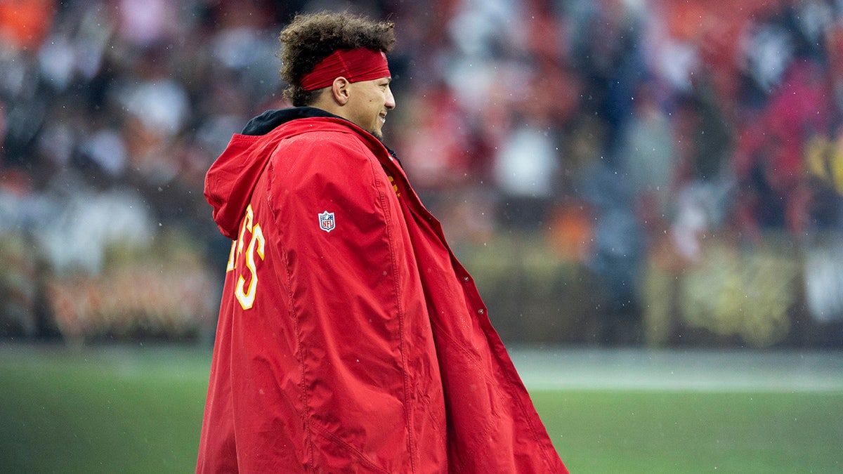 Patrick Mahomes on the sideline