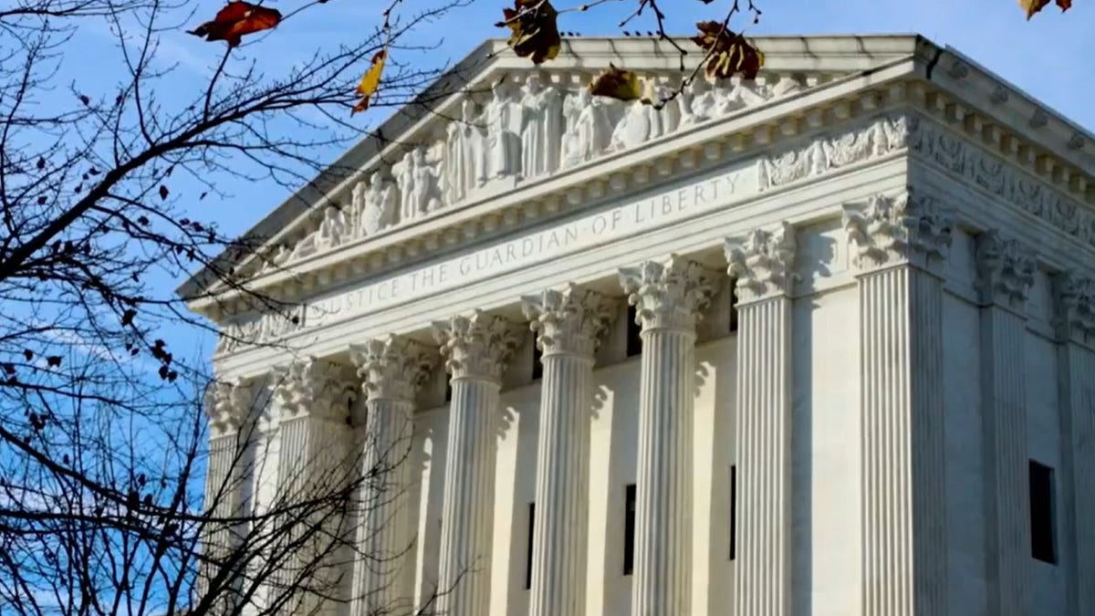 Supreme Court building closeup shot