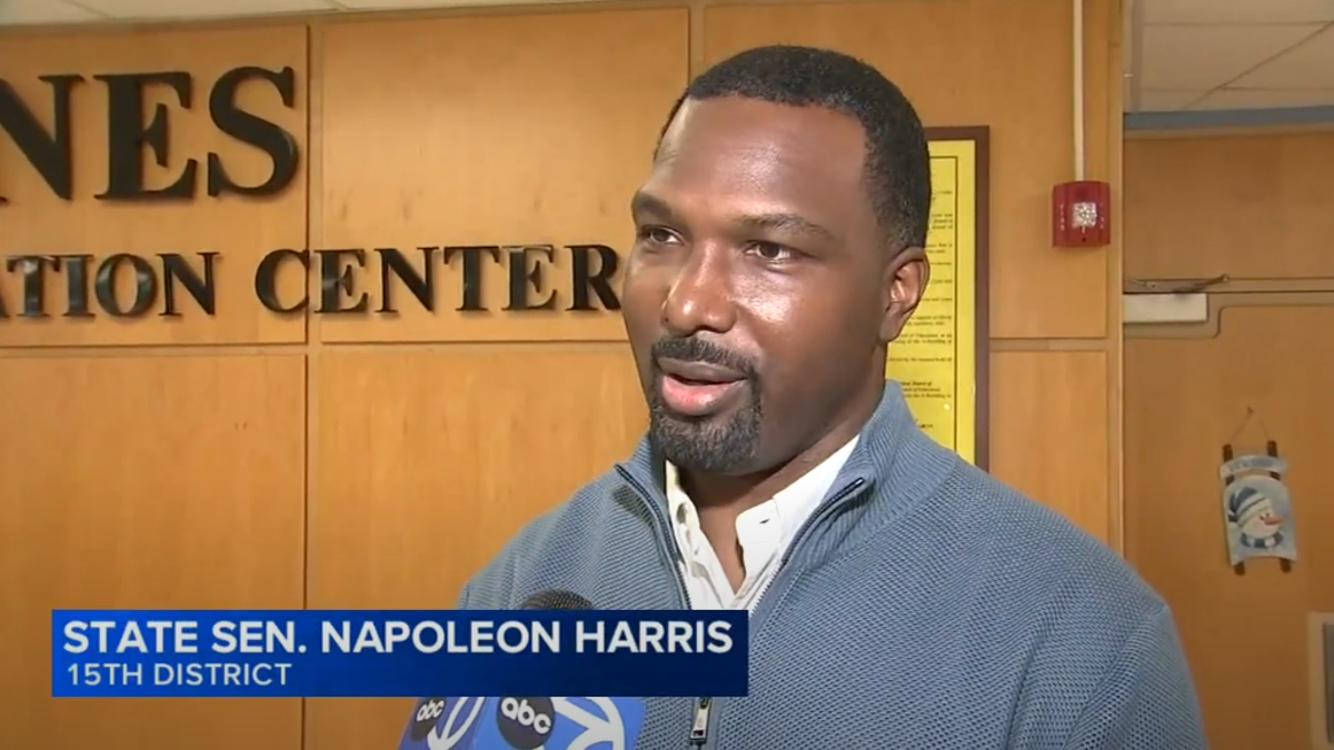 State Senator Napoleon Harris speaks to the media