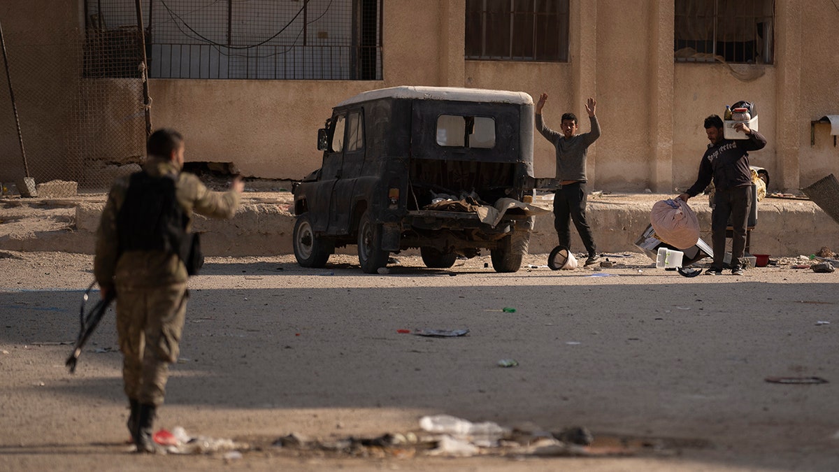 Syrian fighter in Damascus