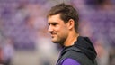 Vikings' Daniel Jones gives former Giants teammates Christmas gifts despite being released: report