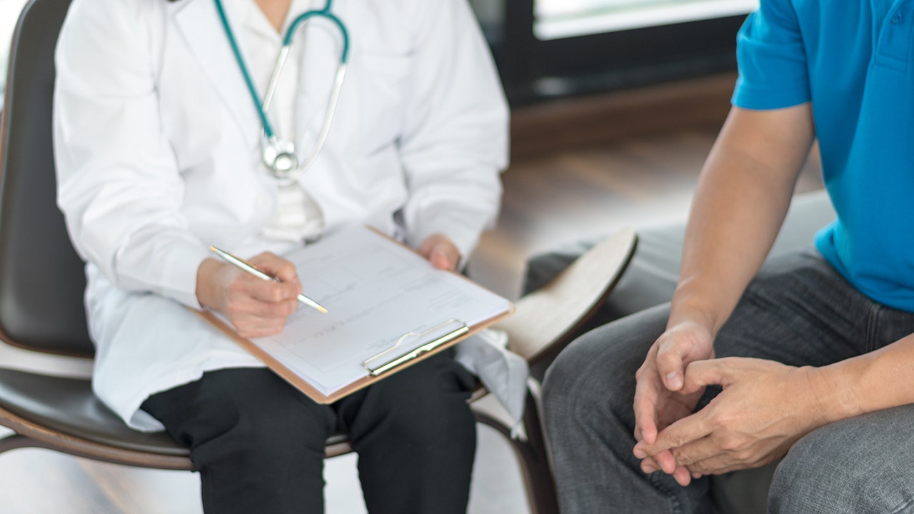 Arizona law bans AI-driven insurance claim denials, requires physician review