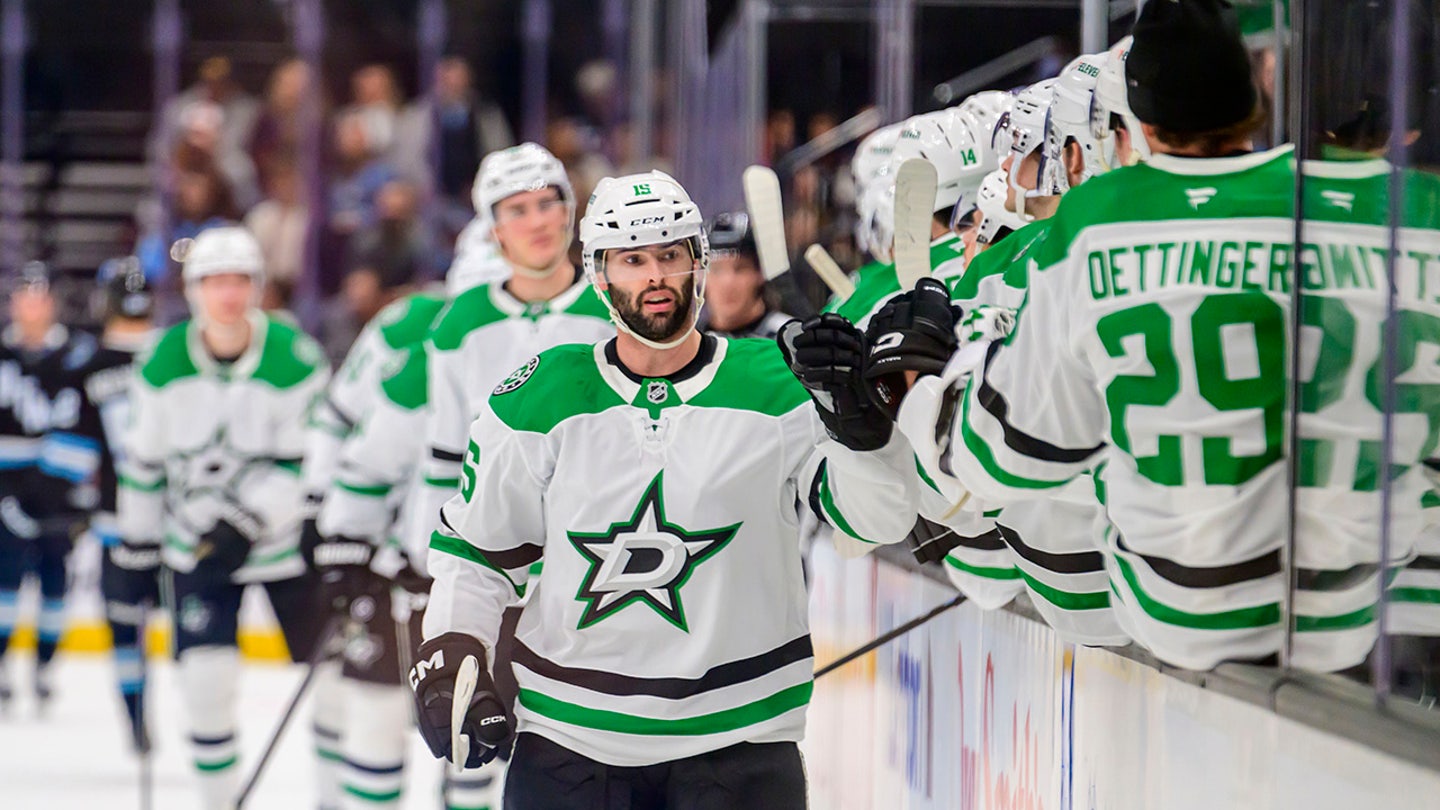 dallas-stars-3 NHL يفرض غرامة قدرها 100 ألف دولار على Stars لانتهاكه اتفاقية CBA مع الممارسة خلال عطلة عيد الميلاد