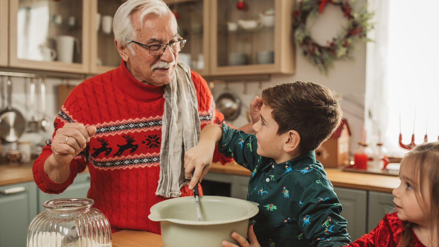 grandpa with grandkids