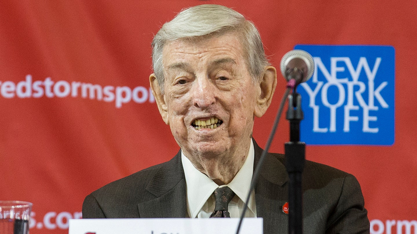 lou carnesecca2