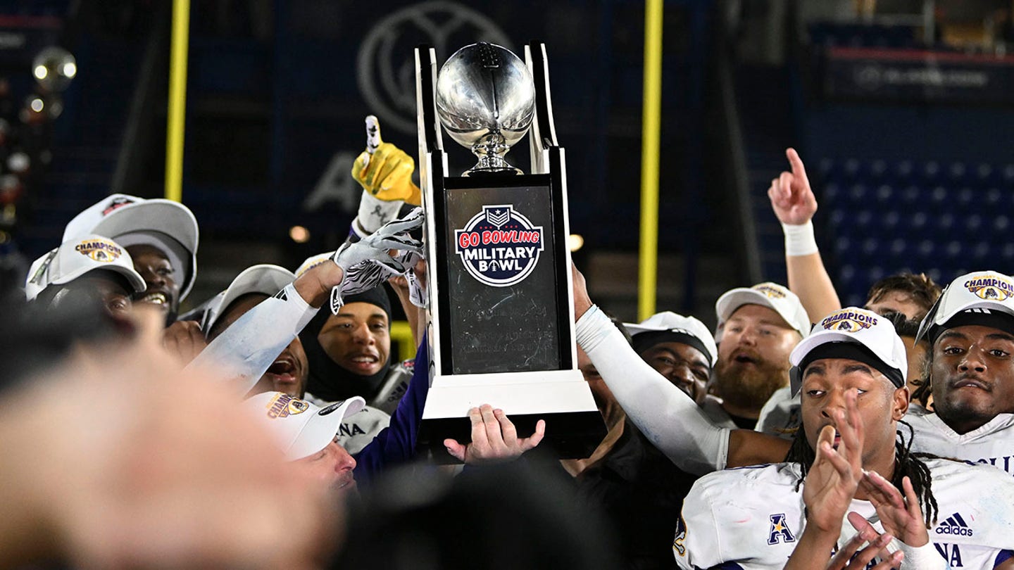 military bowl celebration