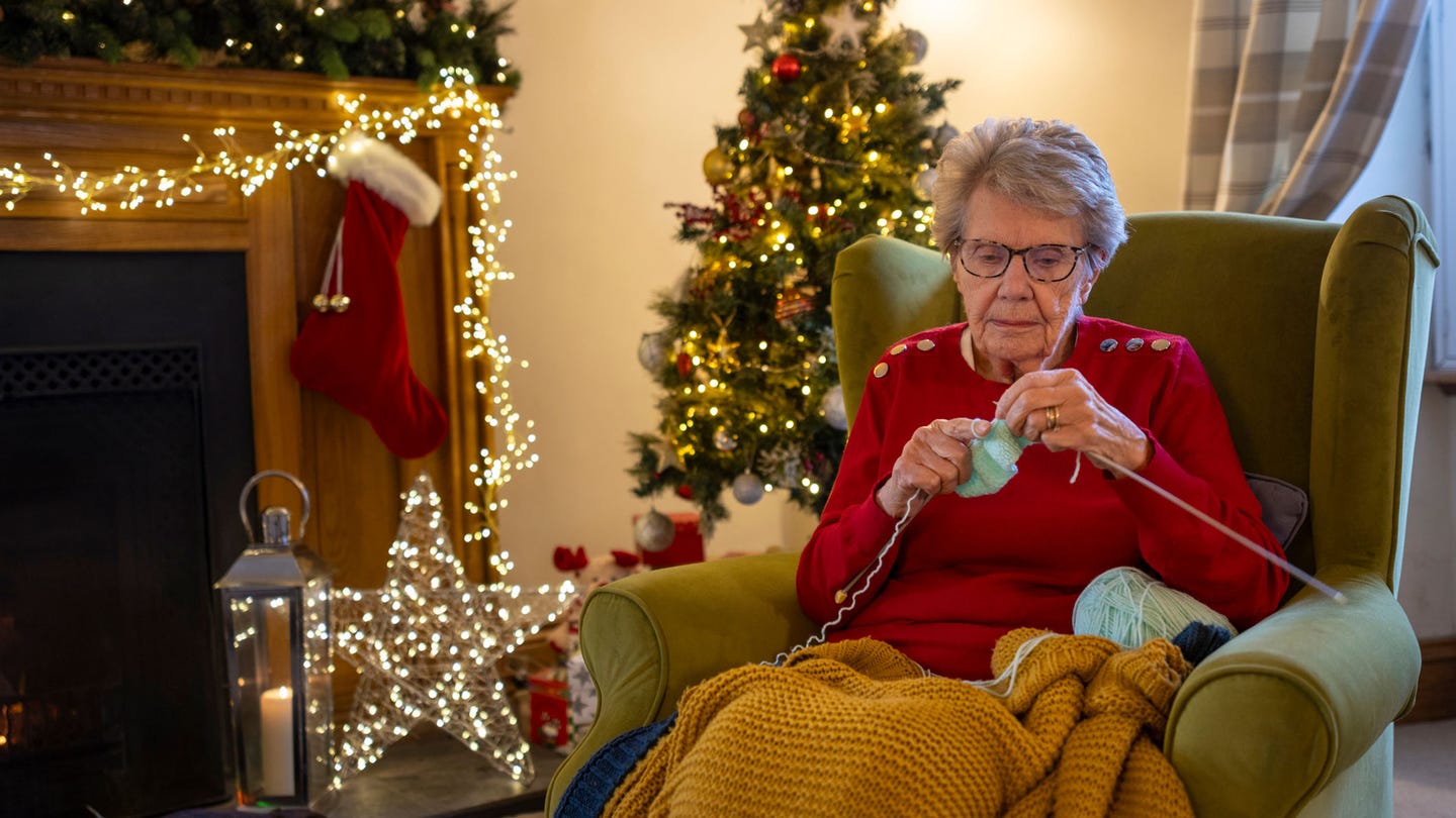 old woman knitting