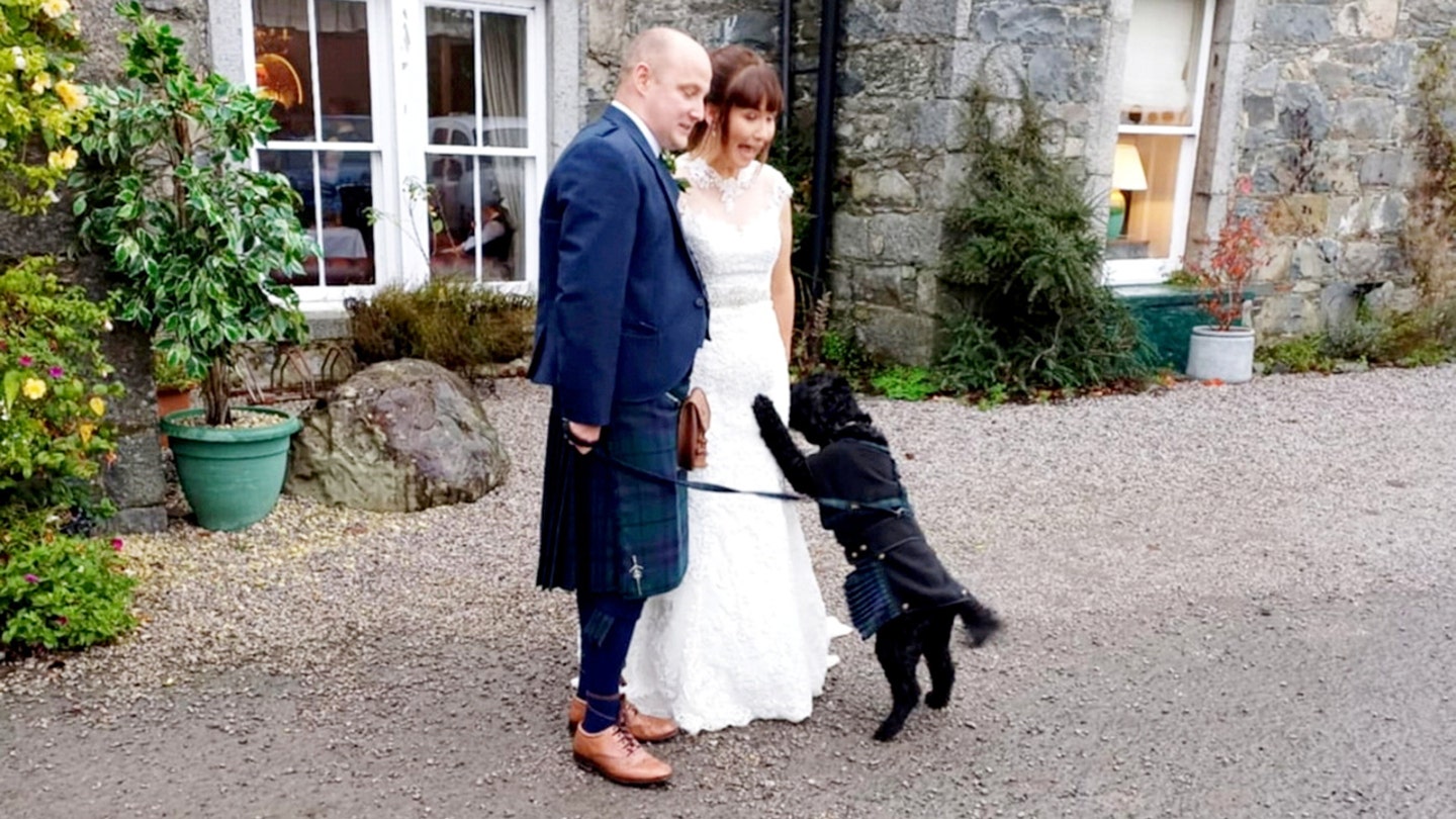 paramedics celebrate wedding with dog