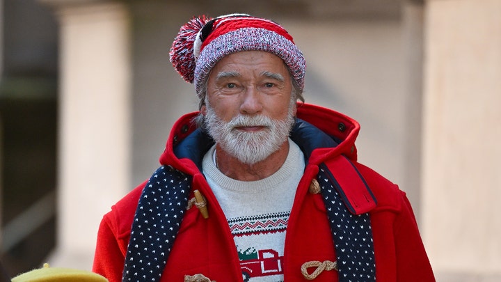 Arnold Schwarzenegger transforms into Santa Claus for new movie