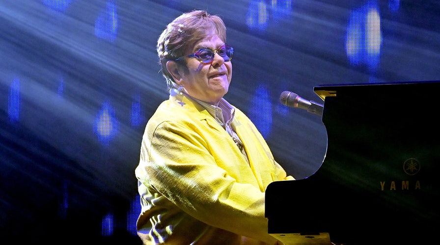 El letrista de Elton Johncomparte las inspiraciones de sus mayores éxitos