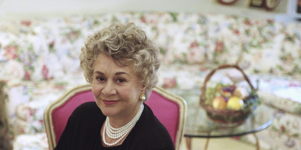 Award-winning British actress Joan Plowright, widow of Laurence Olivier, dead at 95