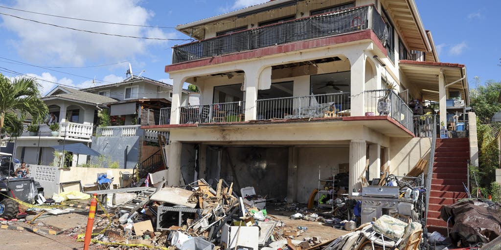 Honolulu fireworks accident kills 3, injures over 20: 'worst possible, war-zone injuries'