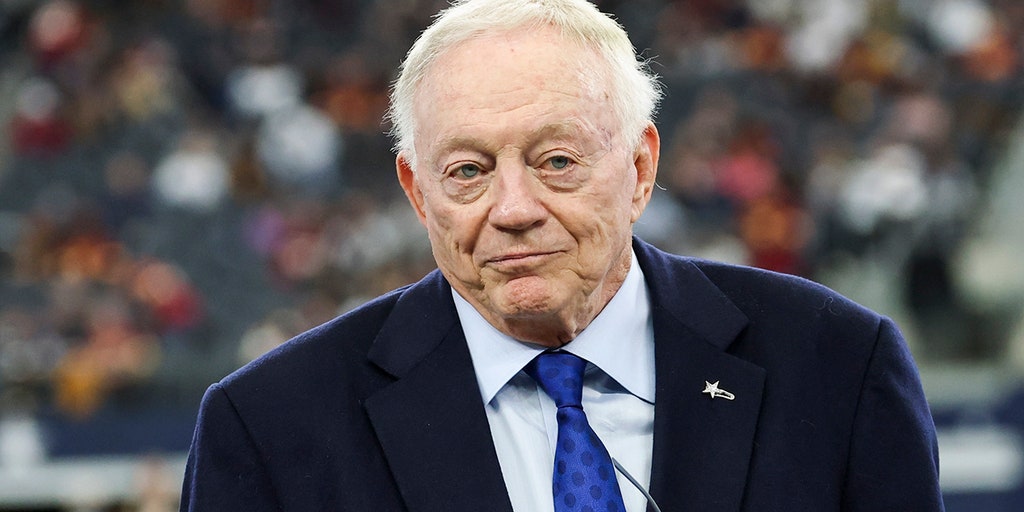 Jerry Jones' tear-jerking Cowboys monologue during 'Landman' cameo goes  viral | Fox News