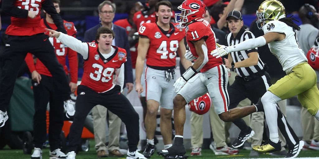 Inactive Georgia player draws penalty for bizarre move in Sugar Bowl vs. Notre Dame