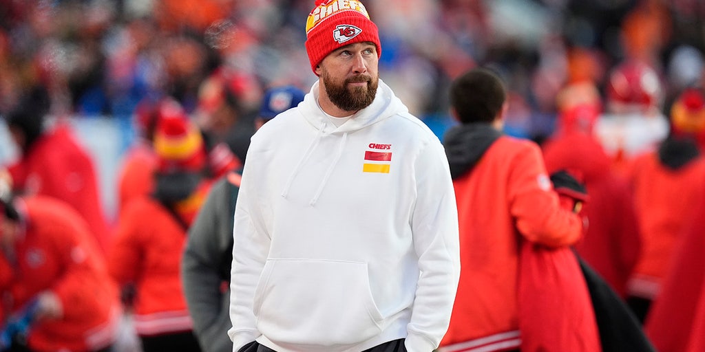 Travis Kelce fires back at claims Chiefs lost on purpose to hurt Bengals:  'I ain't scared of f---ing nobody' | Fox News