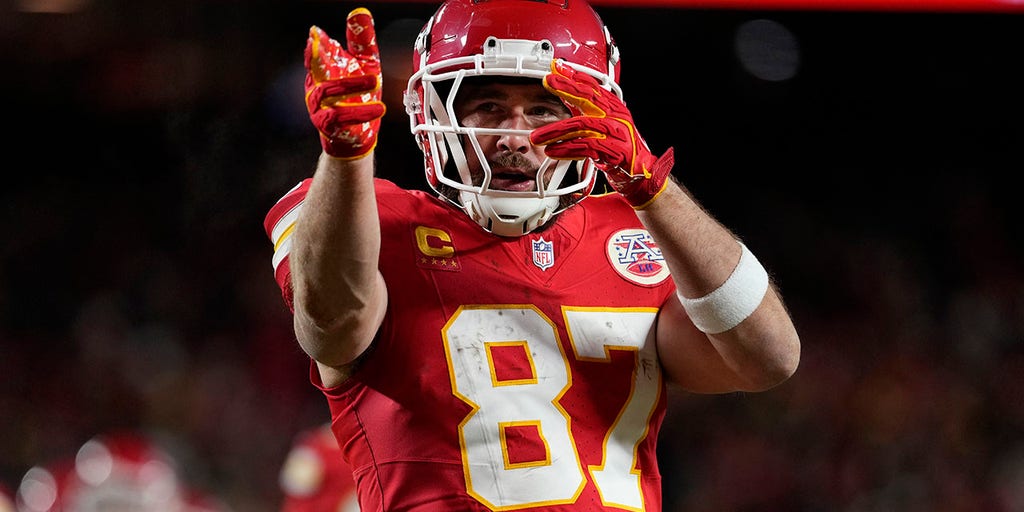 Travis Kelce feeling '22' after delivering best game of season in Chiefs'  playoff win | Fox News