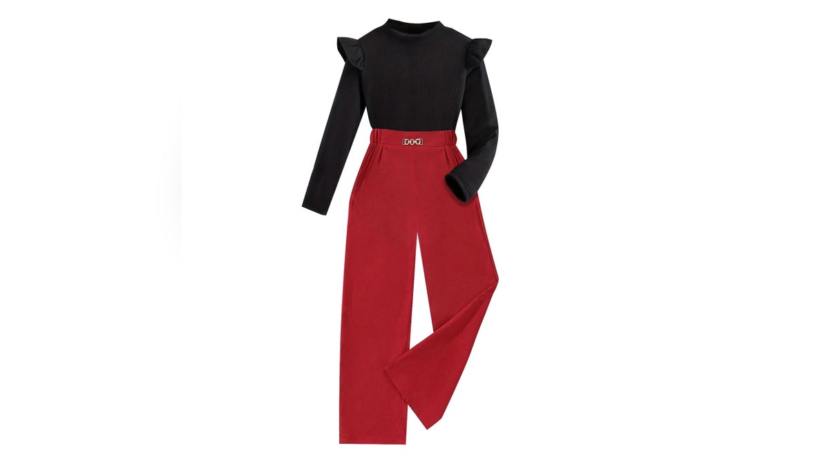 Red and pink outfits are a classic choice.