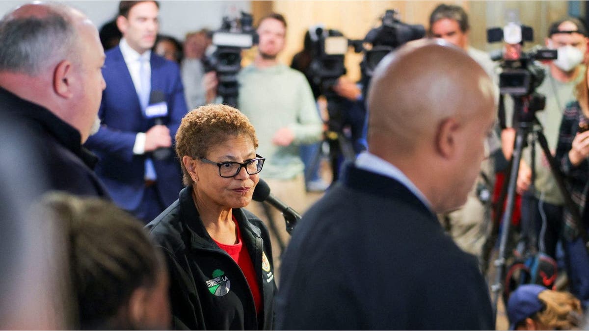 Karen Bass leaves a packed news briefing with FEMA officials