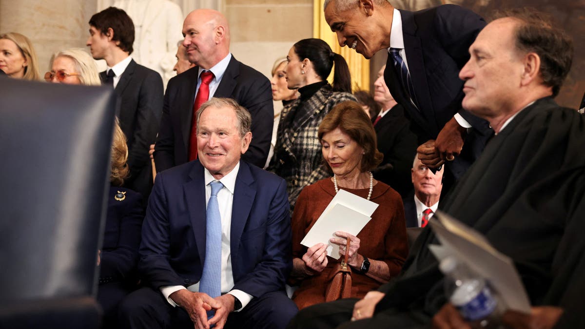 George y Laura Bush y Barack Obama