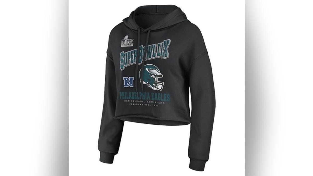 A comfortable Philadelphia Eagles hoodie in a cropped style.