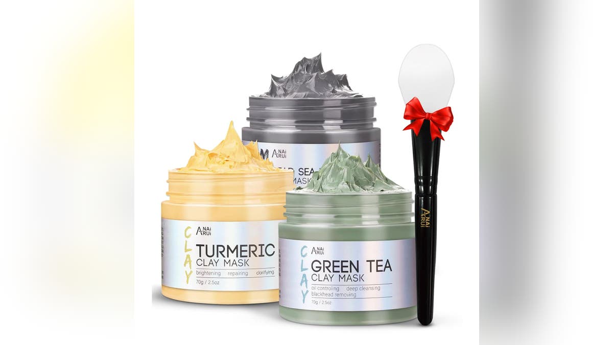 Get three hydrating face masks. 