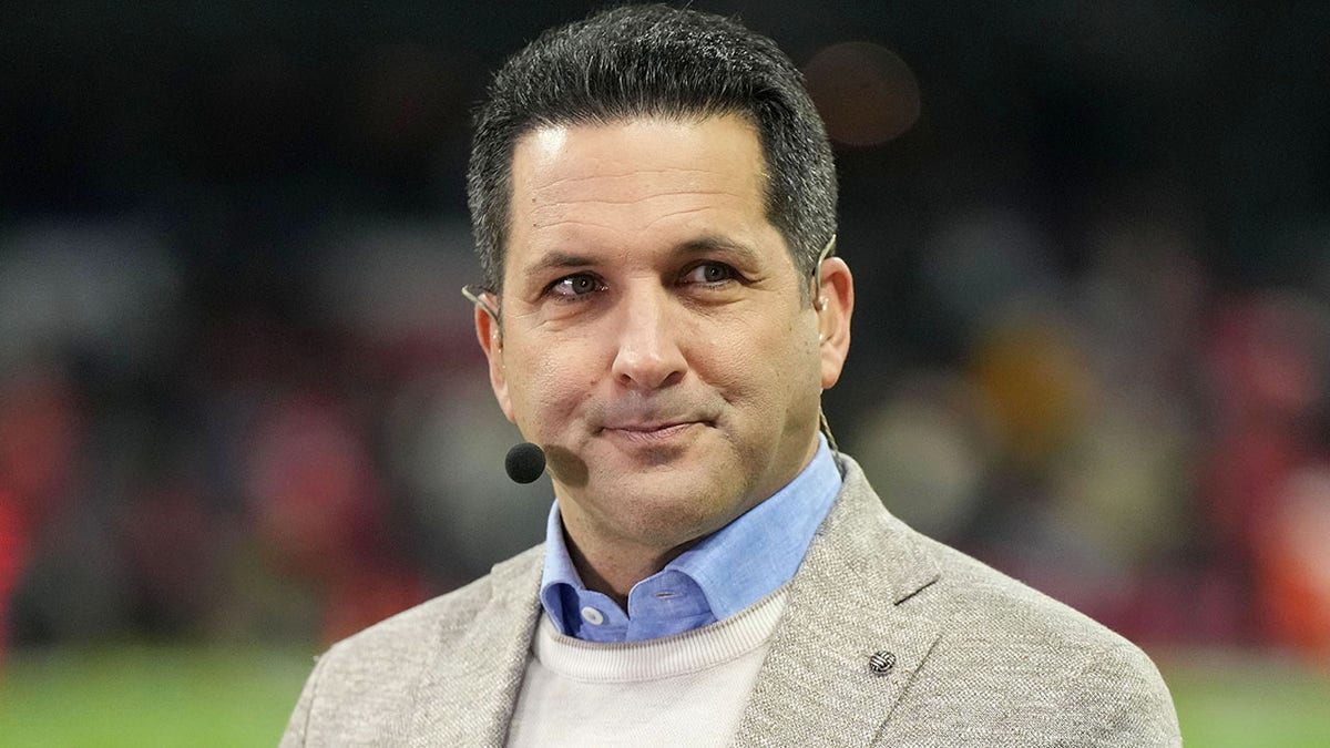 Adam Schefter in Mexico