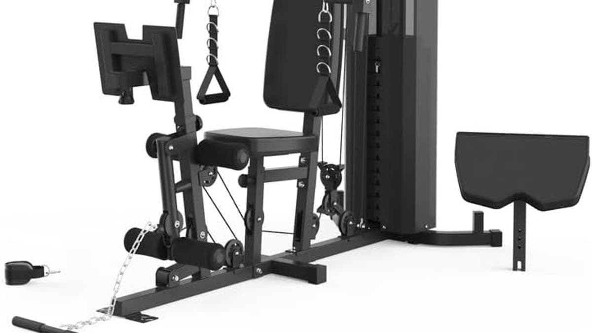 【やまさん】coreblack stylish black家庭用トレーニングジム 20 fitness essentials to kickstart your New Year's fitness routine
