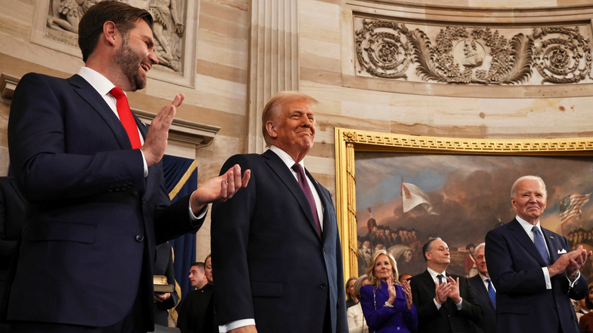 Trump and Vance arrive to the inauguration