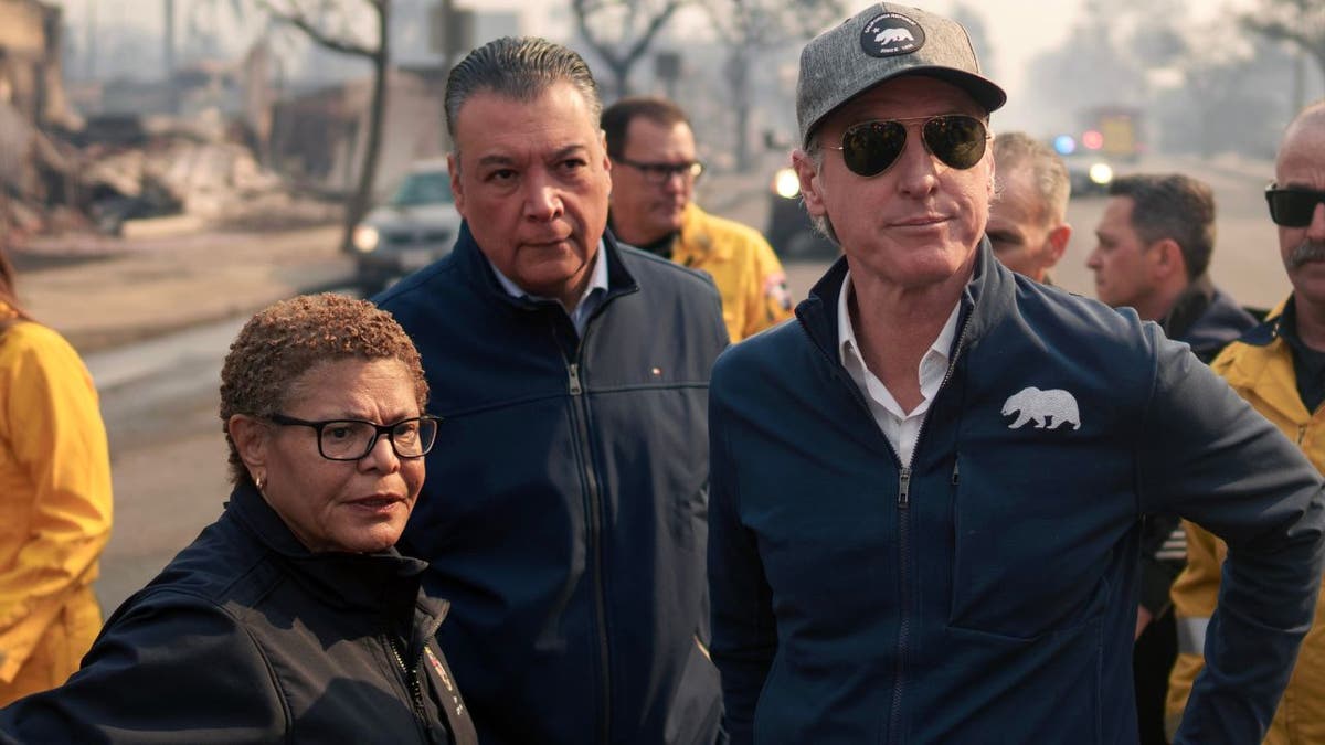 California Governor Gavin Newsom and Los Angeles Mayor Karen Bass