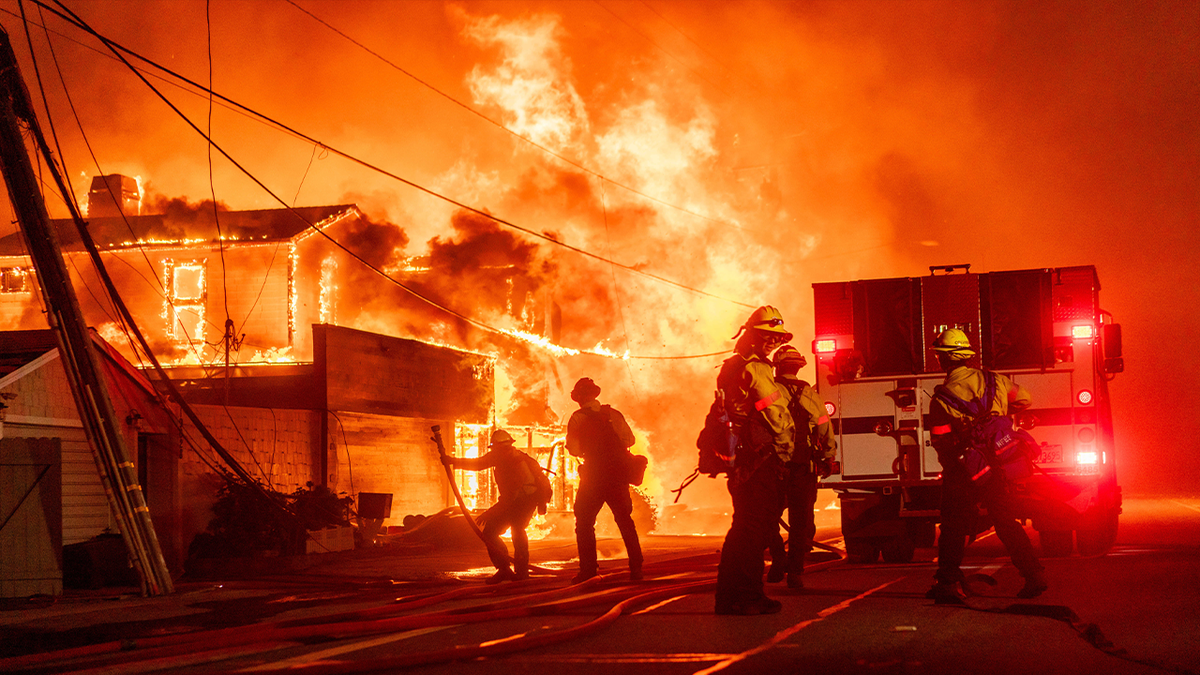 Fire in Los Angeles Jan 2025