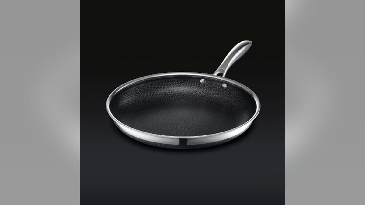 The 12-inch HexClad pan is the one to have if you're looking for a single pan. ?