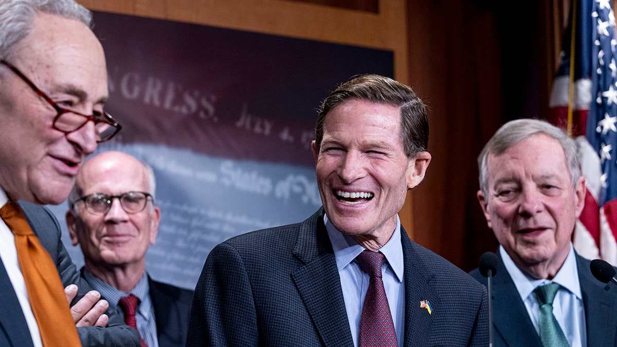 Sen. Richard Blumenthal with other senators