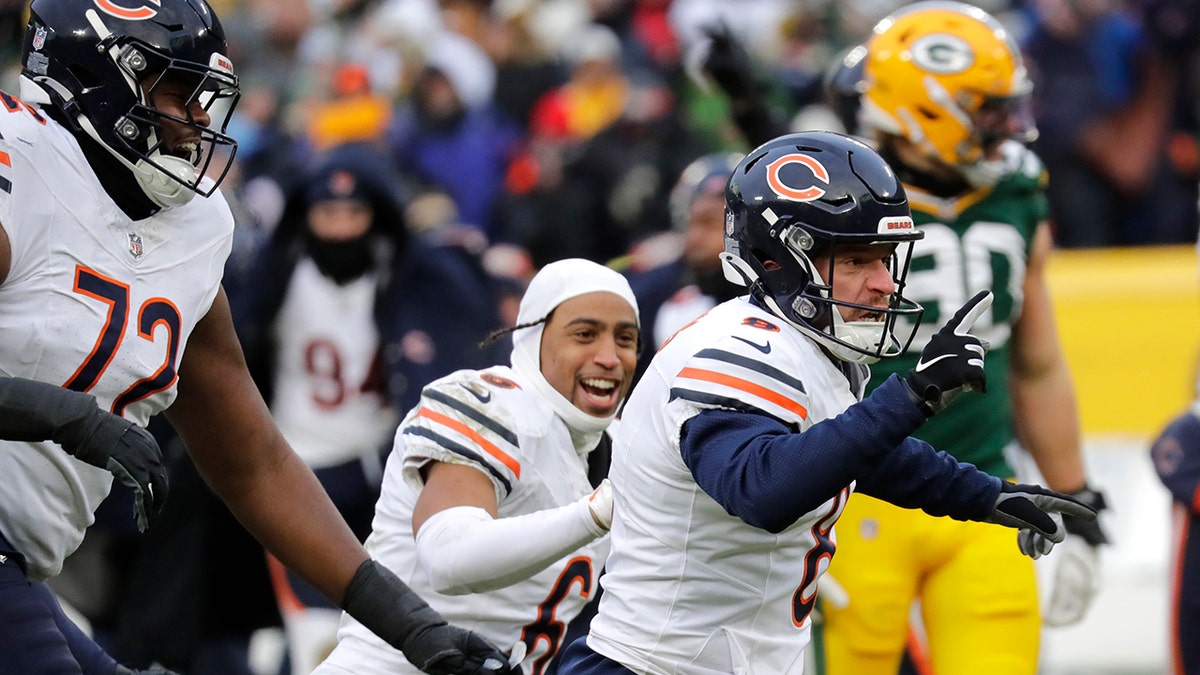 Cairo Santos celebrates the game-winning field goal