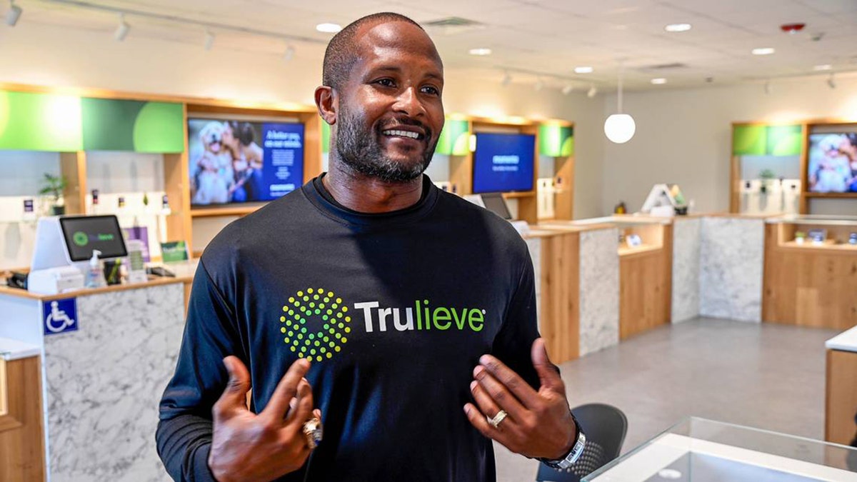 Champ Bailey con Trulieve