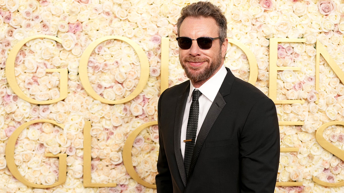 Dax Shepard on the Golden Globes red carpet