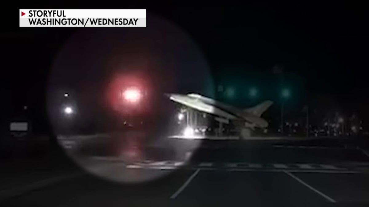 Dashcam video picks up a DC plane crash