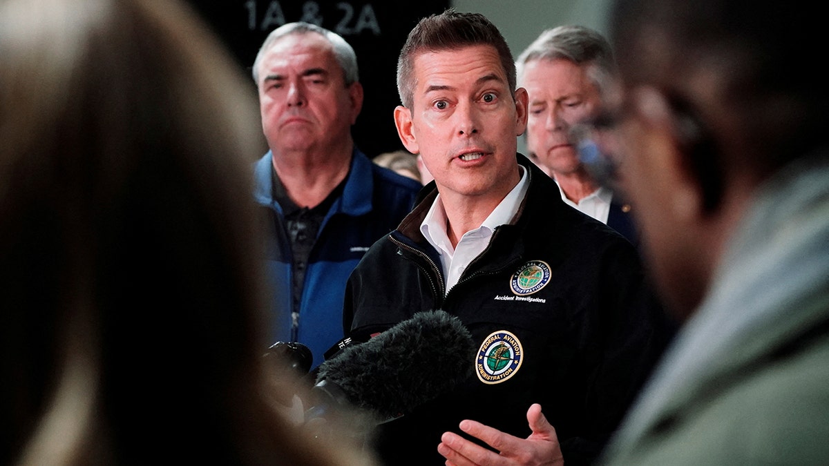 Secretary Sean Duffy addresses the media aft  a tragic level   clang  successful  Washington DC