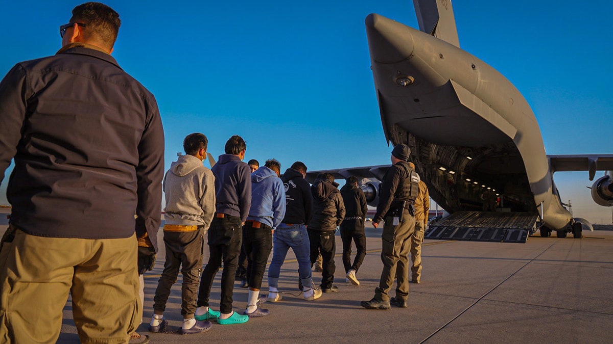 Deportation flight outside us