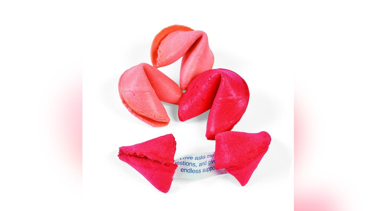 These Fortune cookies with a Galentine's themed connection   volition  beryllium  a hit.