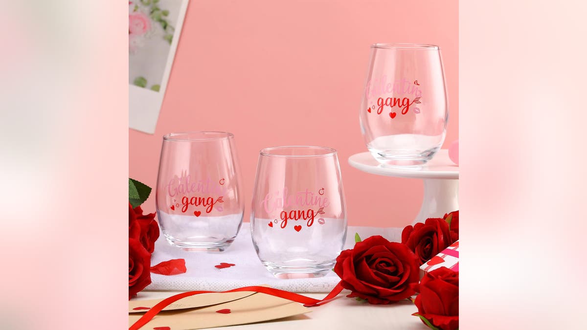 Serve drinks successful  these stemless vino  glasses.