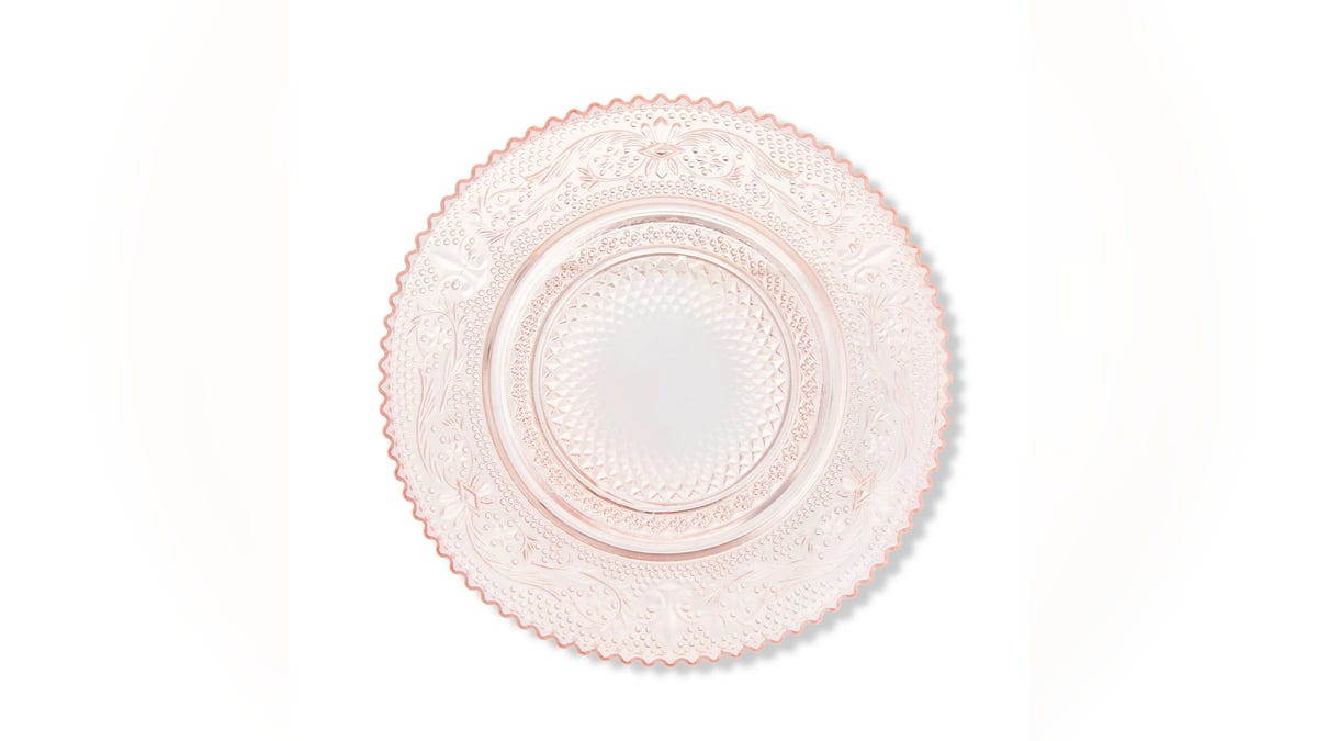 Elevate your party with these beautiful dessert plates.