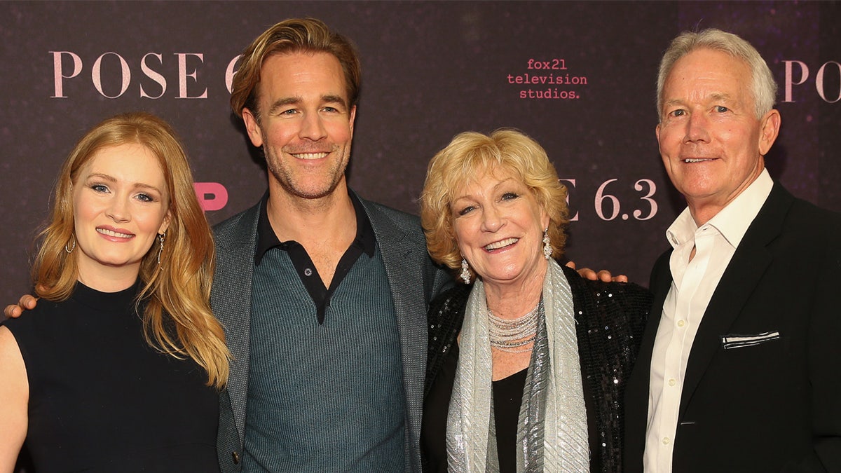 James Van Der Beek smiled on the red carpet with his family.