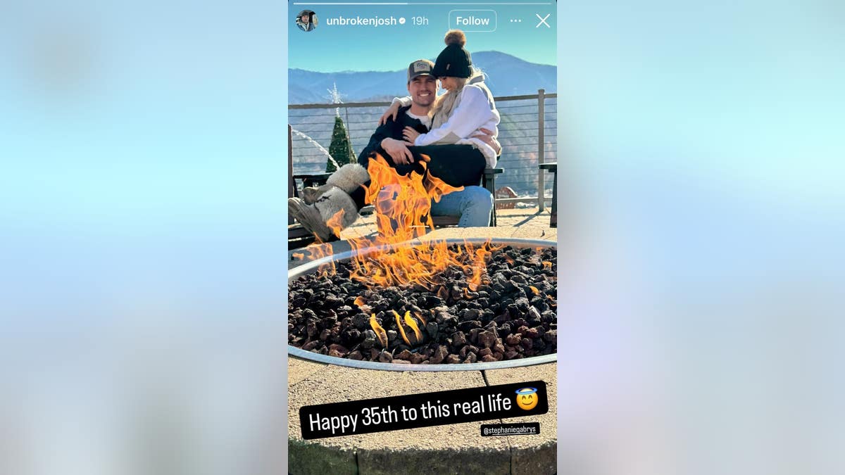 Josh Hall publica en Instagram